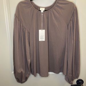 Puffy sleeve blouse!